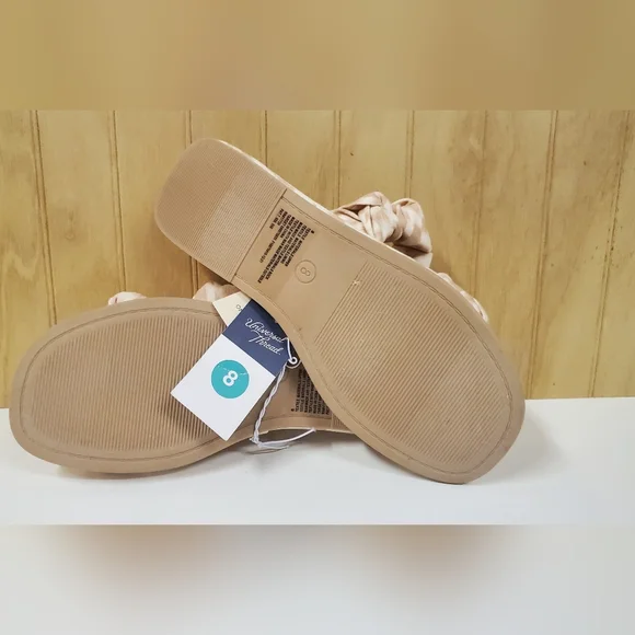Universal Thread sandals - Picture 6 of 6